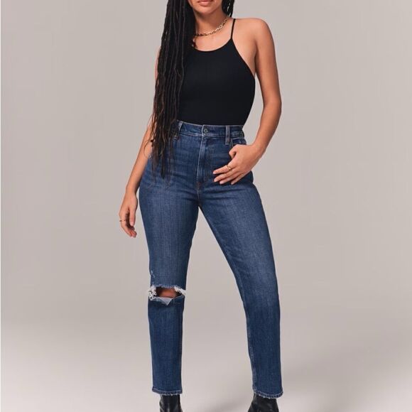 Abercrombie & Fitch | Curve Love Ultra High Rise Ankle Straight Jean | 27 XS - Picture 1 of 10